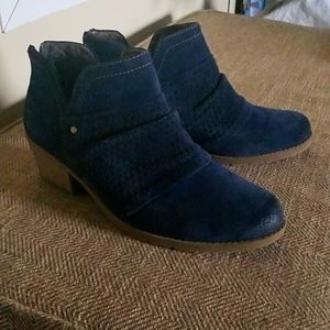 Earth Origins Navy Ankle Boots